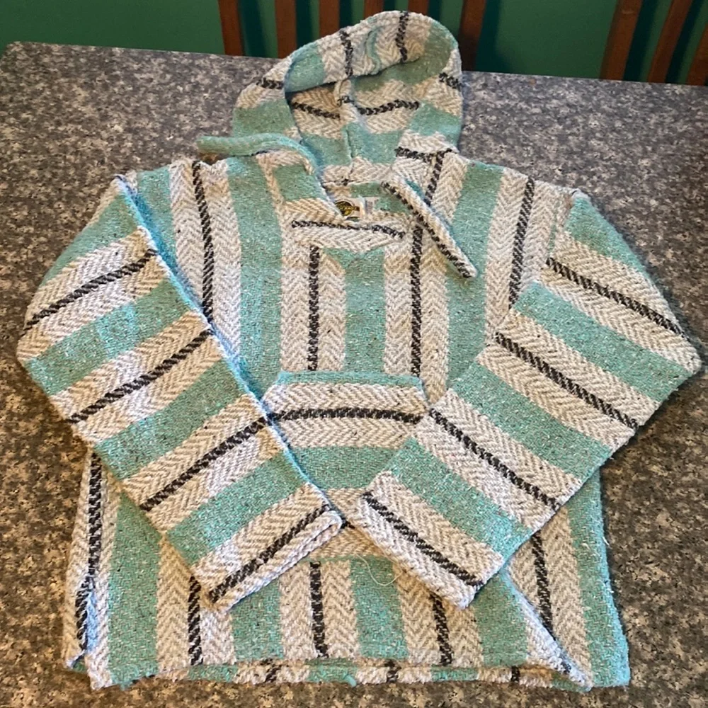 Poncho - Picture 1 of 3